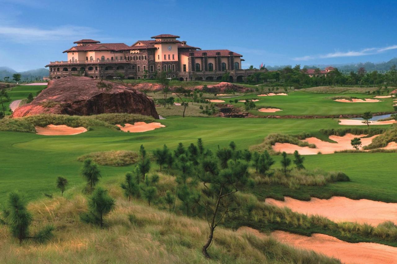 Sheraton Qingyuan Lion Lake Resort Exterior photo
